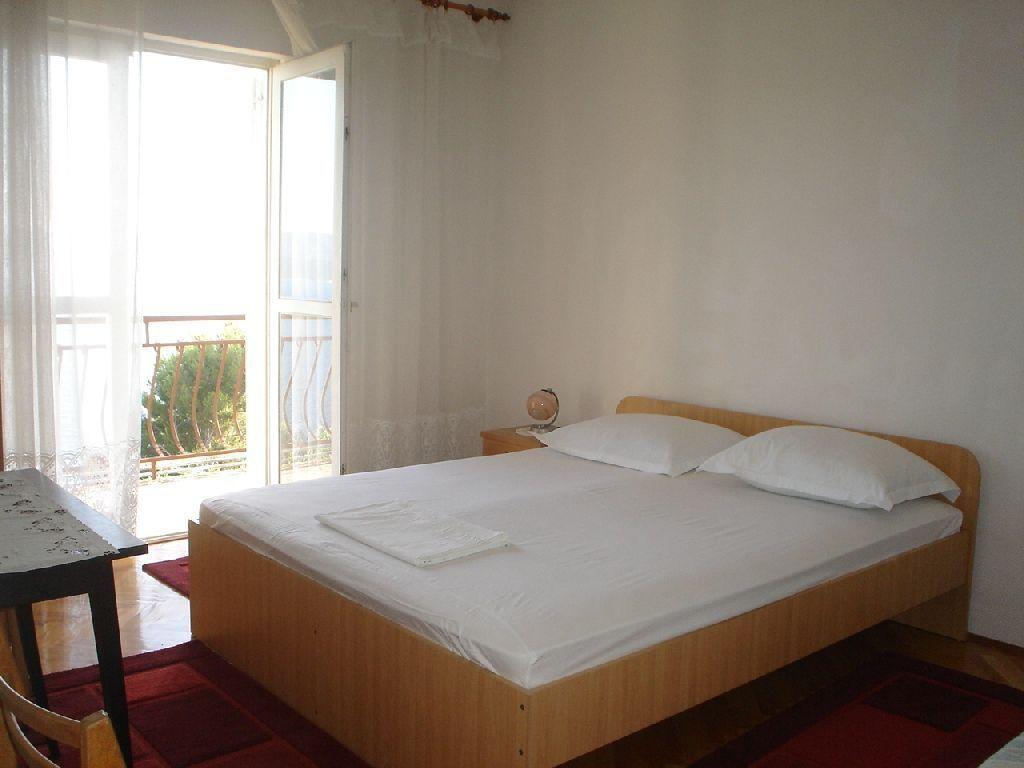 Apartments Coko Omis Bilik gambar