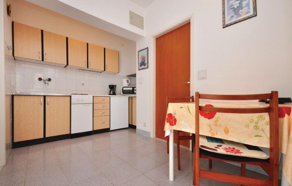 Apartments Coko Omis Luaran gambar