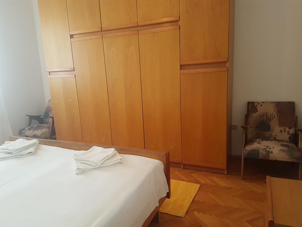 Apartments Coko Omis Luaran gambar