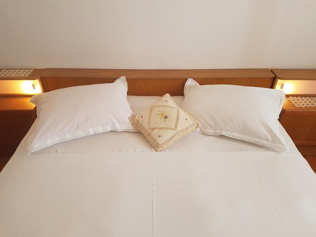 Apartments Coko Omis Luaran gambar